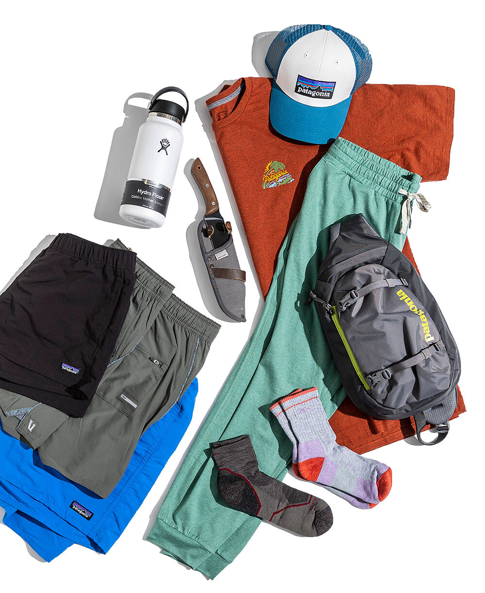 The Hiking Gear And Equipment Essentials for Cold Weather - Travelfoss